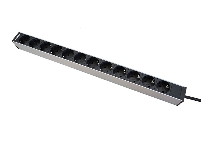PLA584-12 PDU Basic Single Phase Basic PDU with Schuko and/or C13 and/or C19 outlets
